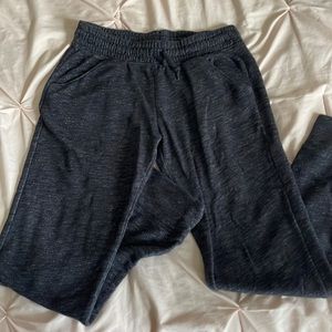 grey heathered sweatpants